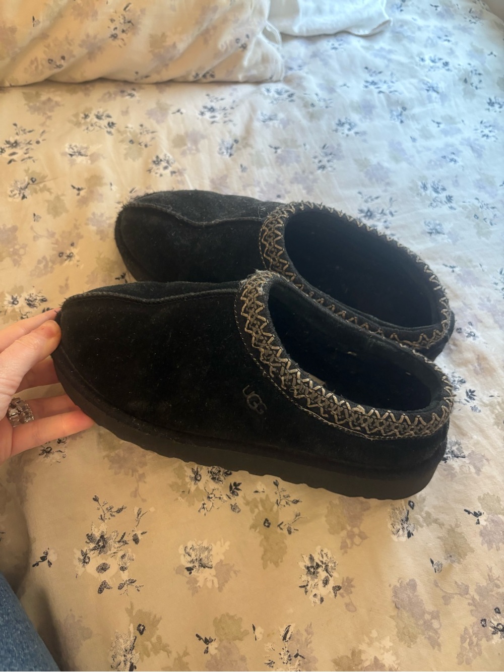 Ugg Tasman sz 8 euc lots of life left